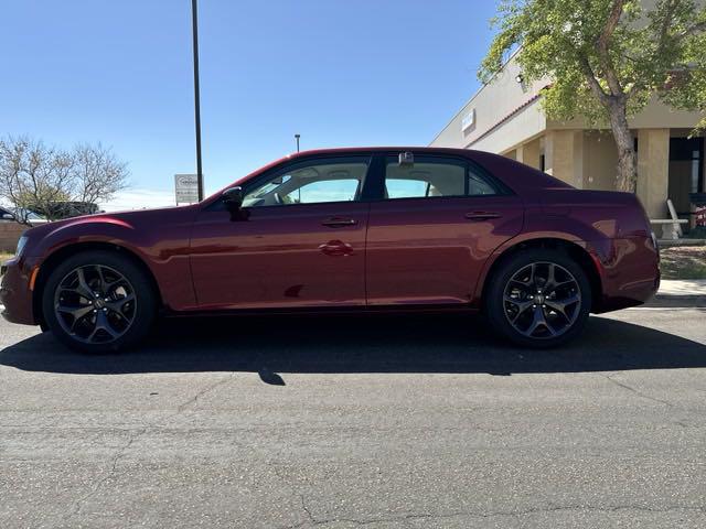 2023 Chrysler Chrysler 300 300 TOURING