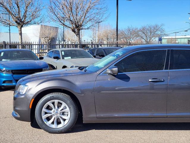 2023 Chrysler Chrysler 300 300 TOURING