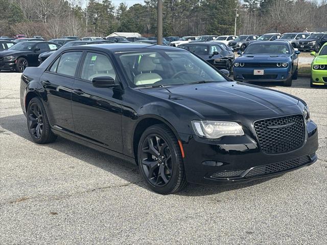 2023 Chrysler Chrysler 300 300 TOURING