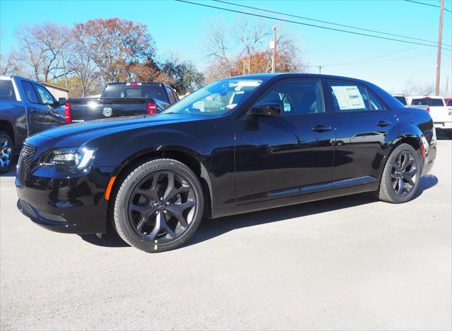 2023 Chrysler Chrysler 300 300 TOURING