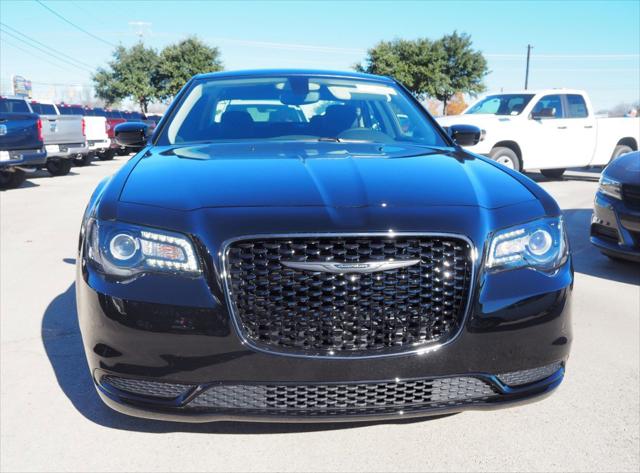 2023 Chrysler Chrysler 300 300 TOURING