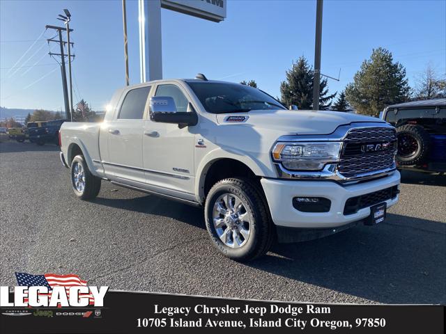 2024 RAM Ram 3500 RAM 3500 LIMITED MEGA CAB 4X4 64 BOX