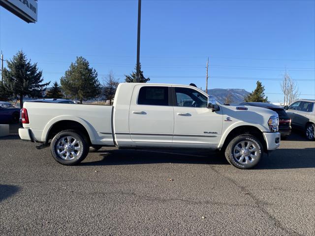 2024 RAM Ram 3500 RAM 3500 LIMITED MEGA CAB 4X4 64 BOX