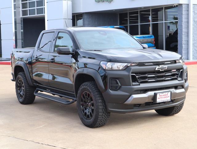 2023 Chevrolet Colorado 4WD Crew Cab Short Box Trail Boss