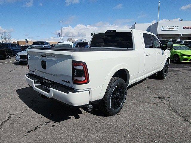 2024 RAM Ram 3500 RAM 3500 LIMITED MEGA CAB 4X4 64 BOX