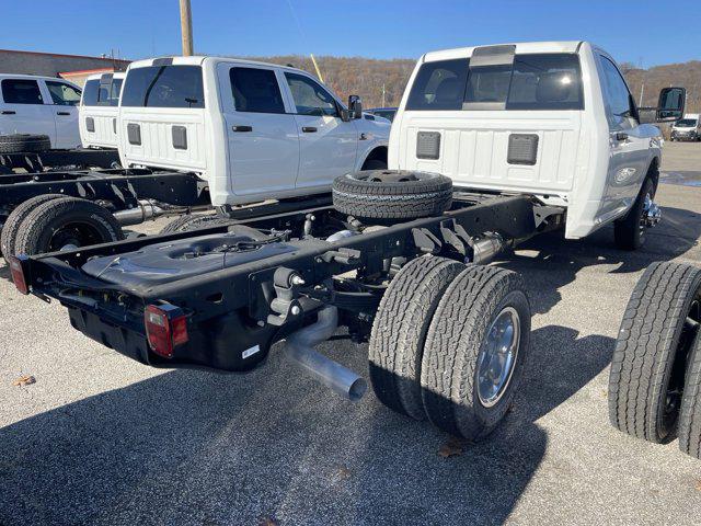 2024 Ram 3500 Tradesman/SLT
