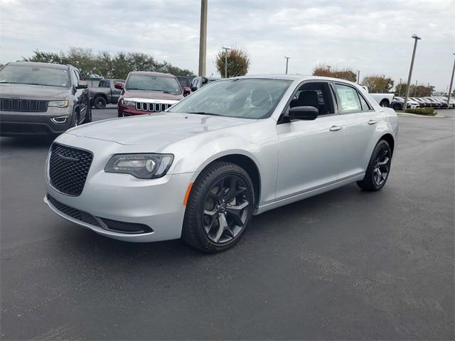 2023 Chrysler Chrysler 300 300 TOURING