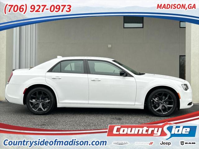 2023 Chrysler Chrysler 300 300 TOURING