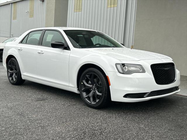 2023 Chrysler Chrysler 300 300 TOURING