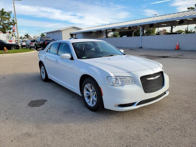 2023 Chrysler Chrysler 300 300 TOURING