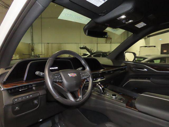 2023 Cadillac Escalade 4WD Luxury
