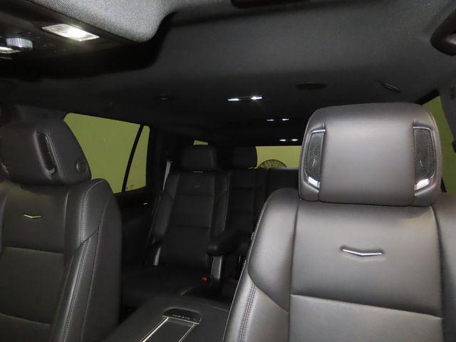 2023 Cadillac Escalade 4WD Luxury