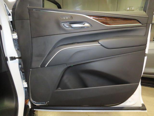 2023 Cadillac Escalade 4WD Luxury