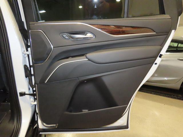 2023 Cadillac Escalade 4WD Luxury