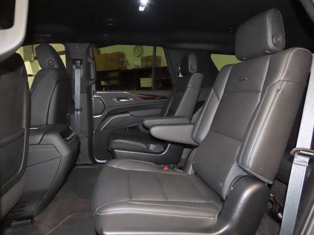 2023 Cadillac Escalade 4WD Luxury