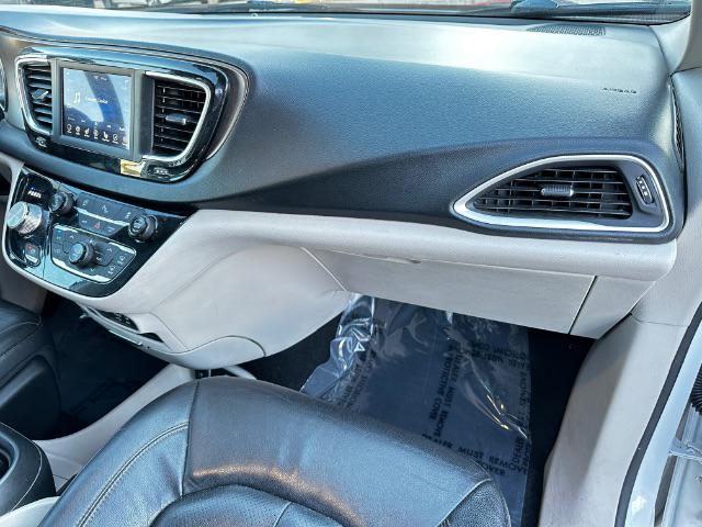 2019 Chrysler Pacifica Touring L