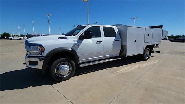 2024 RAM Ram 5500 Chassis Cab RAM 5500 TRADESMAN CHASSIS CREW CAB 4X4 84 CA