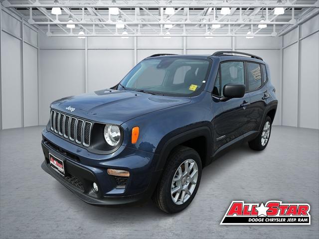 2023 Jeep Renegade RENEGADE LATITUDE 4X4