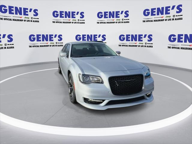 2023 Chrysler Chrysler 300 300 TOURING L RWD