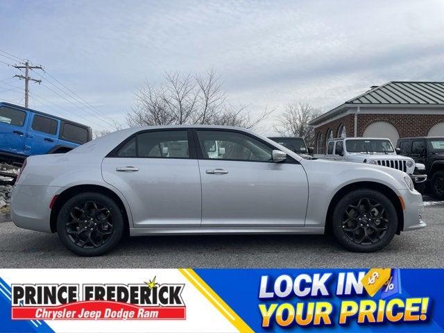 2023 Chrysler Chrysler 300 300 TOURING L AWD