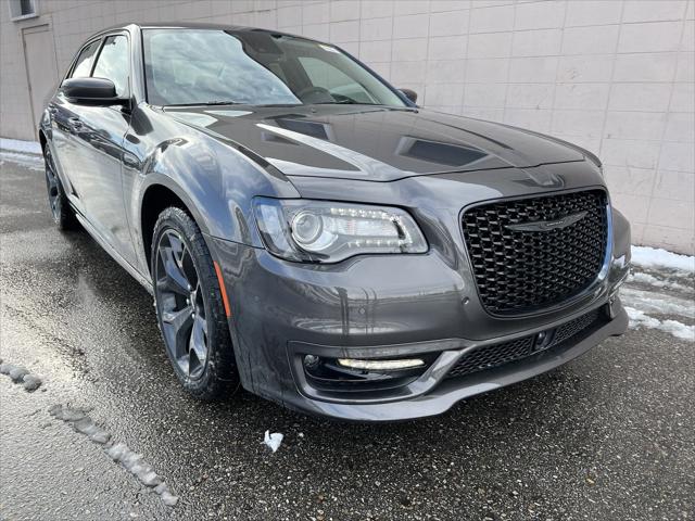 2023 Chrysler Chrysler 300 300 TOURING L RWD