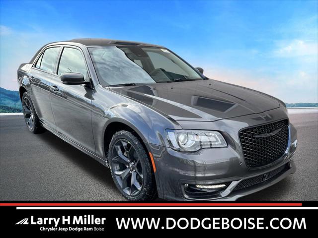 2023 Chrysler Chrysler 300 300 TOURING L RWD