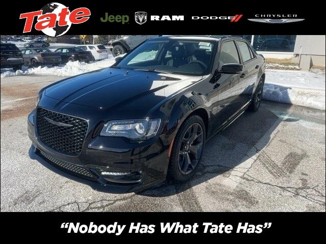 2023 Chrysler Chrysler 300 300 TOURING L RWD