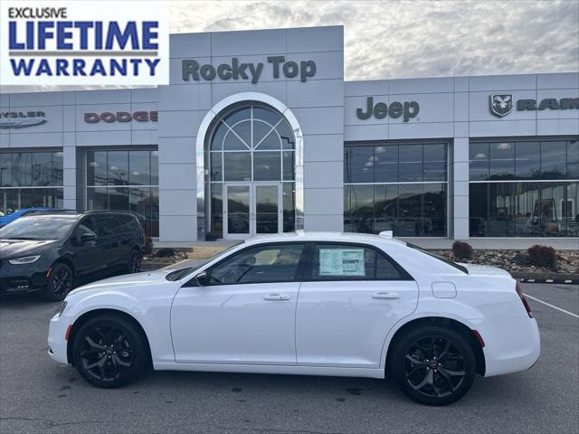 2023 Chrysler Chrysler 300 300 TOURING