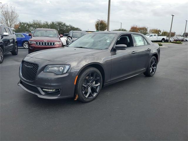 2023 Chrysler Chrysler 300 300 TOURING L RWD