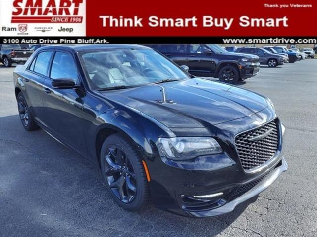 2023 Chrysler Chrysler 300 300 TOURING L RWD