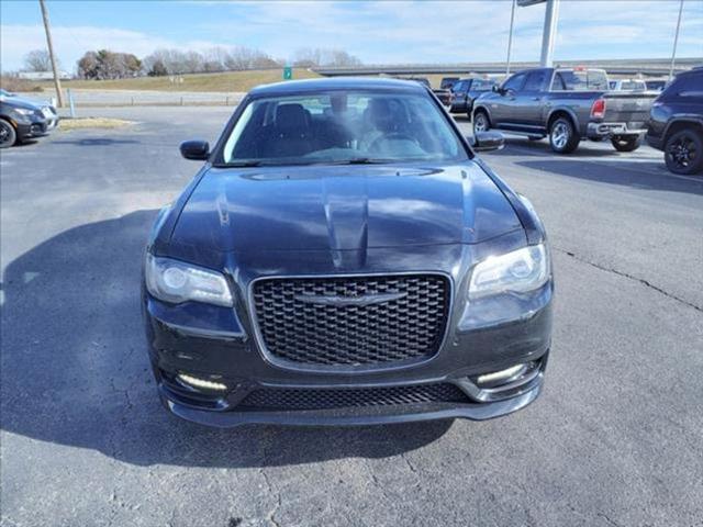 2023 Chrysler Chrysler 300 300 TOURING L RWD