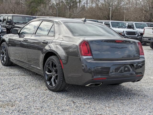 2023 Chrysler Chrysler 300 300 TOURING