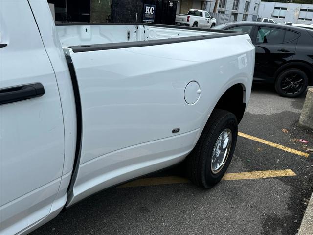 2024 RAM Ram 3500 RAM 3500 TRADESMAN CREW CAB 4X4 8 BOX