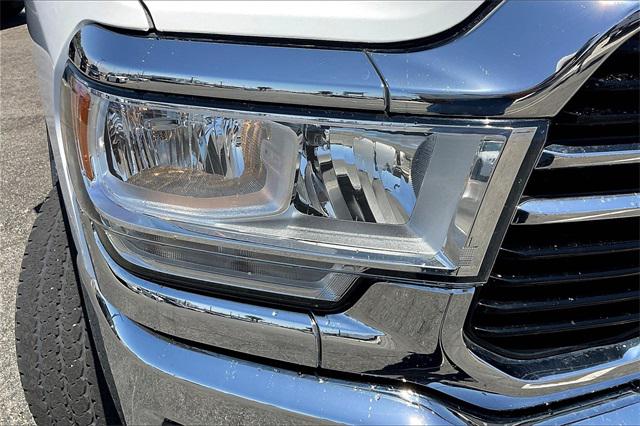 2019 RAM 2500 Big Horn Crew Cab 4x4 64 Box