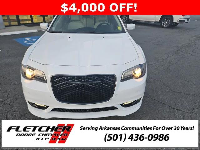 2023 Chrysler Chrysler 300 300 TOURING L RWD