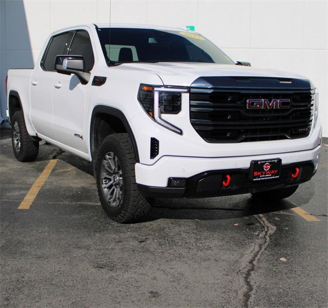 2023 GMC Sierra 1500 4WD Crew Cab Short Box AT4