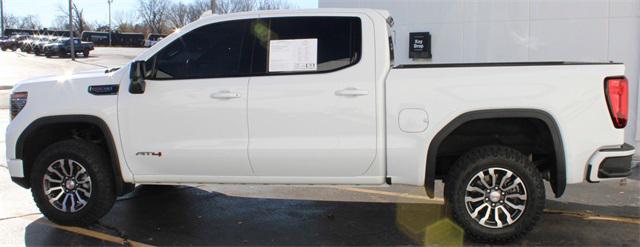 2023 GMC Sierra 1500 4WD Crew Cab Short Box AT4