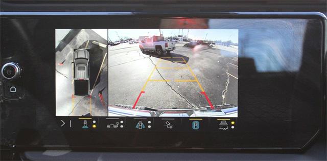 2023 GMC Sierra 1500 4WD Crew Cab Short Box AT4