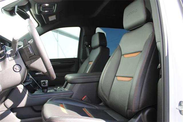 2023 GMC Sierra 1500 4WD Crew Cab Short Box AT4