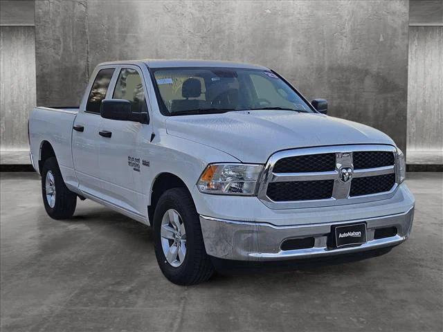 2023 RAM Ram 1500 Classic RAM 1500 CLASSIC TRADESMAN QUAD CAB 4X4 64 BOX