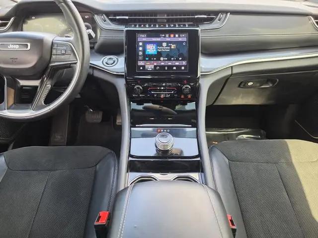 2021 Jeep Grand Cherokee Altitude 4x2