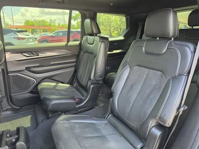 2021 Jeep Grand Cherokee Altitude 4x2