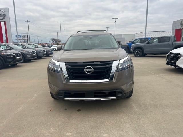2024 Nissan Pathfinder Platinum 4WD