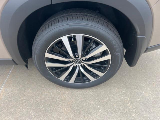 2024 Nissan Pathfinder Platinum 4WD