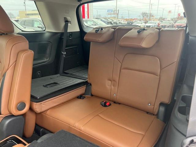 2024 Nissan Pathfinder Platinum 4WD