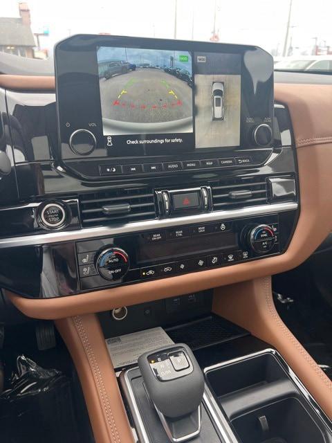 2024 Nissan Pathfinder Platinum 4WD