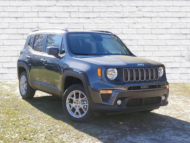 2023 Jeep Renegade RENEGADE LATITUDE 4X4