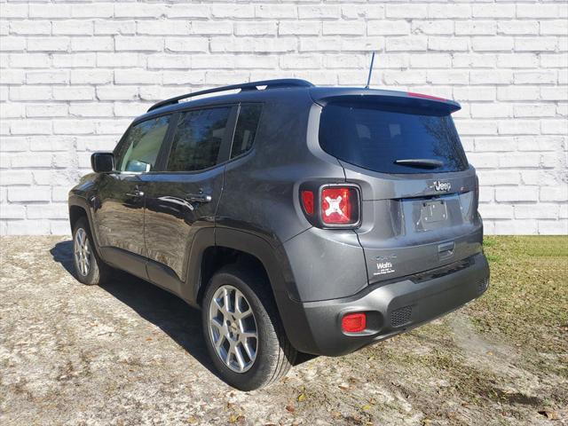 2023 Jeep Renegade RENEGADE LATITUDE 4X4