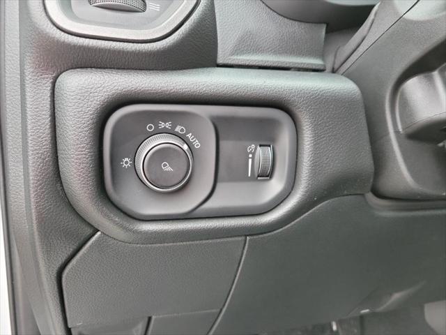 2024 RAM Ram 2500 RAM 2500 TRADESMAN CREW CAB 4X4 64 BOX