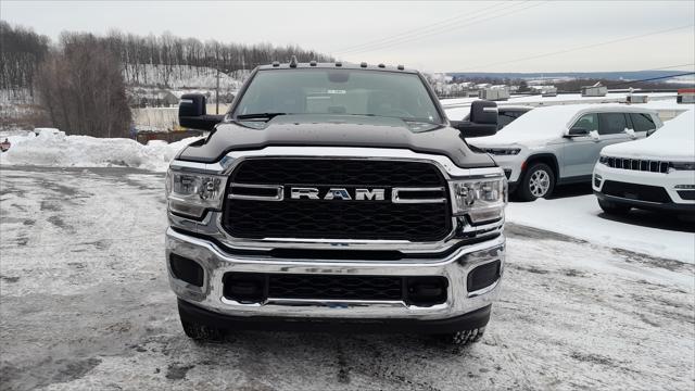 2024 RAM Ram 3500 RAM 3500 TRADESMAN CREW CAB 4X4 8 BOX